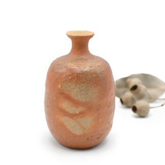 備前焼の徳利　作家は豊福博です