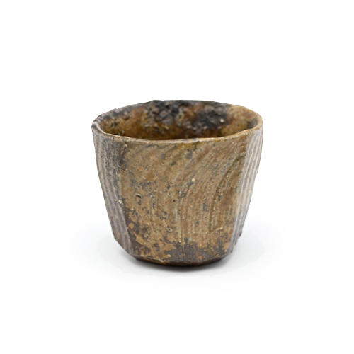 備前焼のぐい呑 作家は久郷剛司です