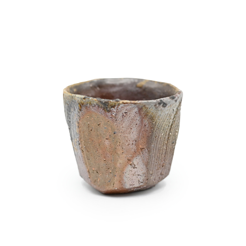 備前焼のぐい呑 作家は久郷剛司です