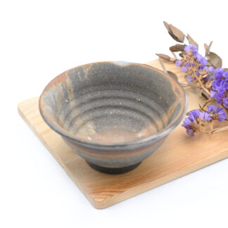 備前焼の皿　窯元はしょうざんです