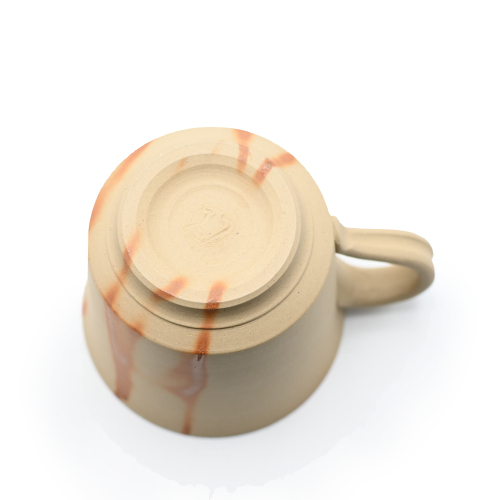 備前焼のマグカップ 作家は延原勝志です