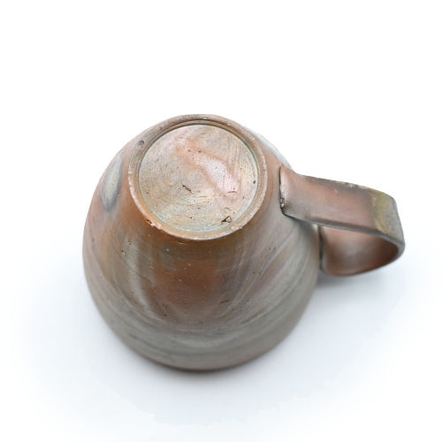 備前焼のマグカップ 窯元はしょうざんです