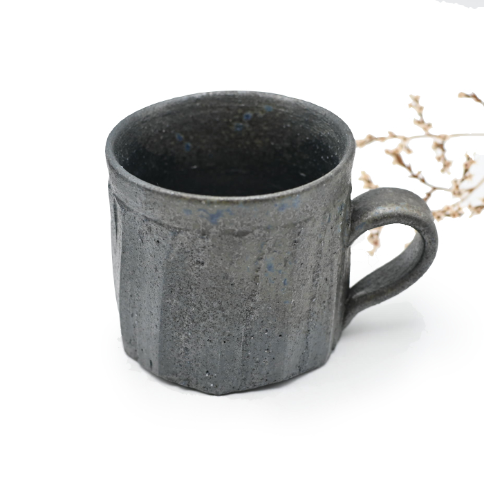 備前焼のマグカップ 作家は澁田寿昭です