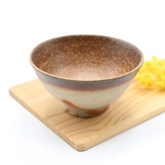 備前焼のお茶碗　作家は安田龍彦です