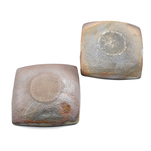 備前焼の小皿 作家は奥本丸味です