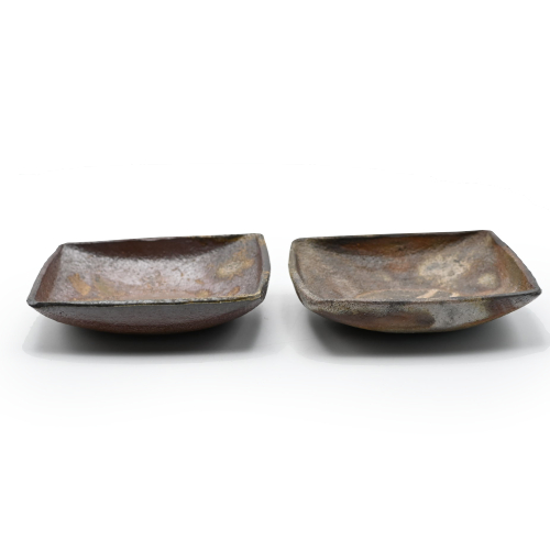 備前焼の小皿 作家は奥本丸味です