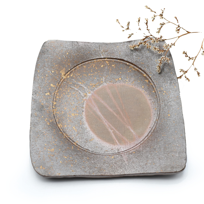 備前焼の皿 作家は三好満です