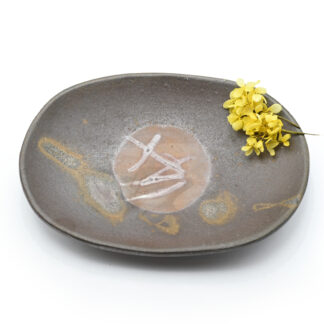 備前焼のカレー皿　 作家は延原勝志です