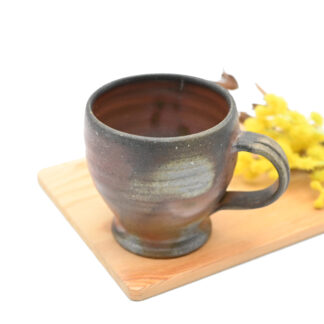 備前焼のマグカップ　 作家は三好満