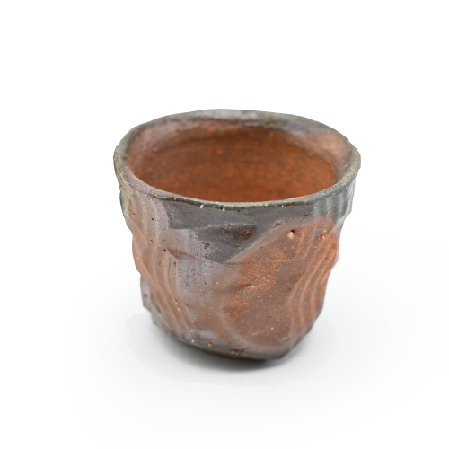 備前焼のぐい呑み 作家は奥本丸味です