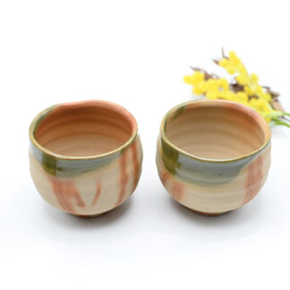 備前焼の丸湯呑　窯元はしょうざんです