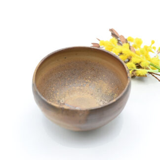 備前焼の碗　作家は宮尾昌宏です