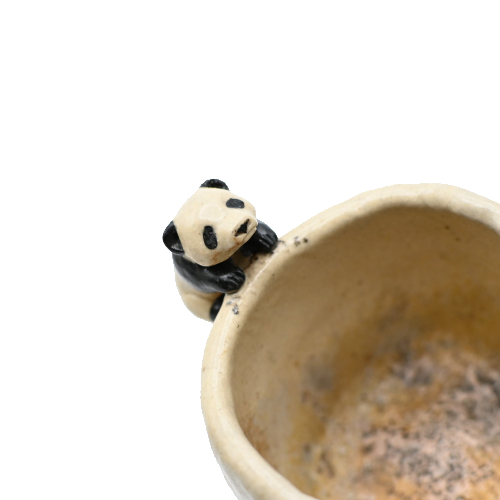 備前焼のパンダぐい呑 作家は森脇 弘行です